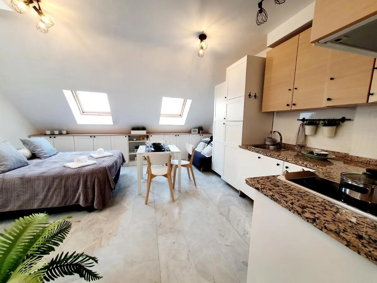 Captain'S Penthouse Studio Fuengirola 0*,  Spain